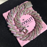 Kute Boss Choker